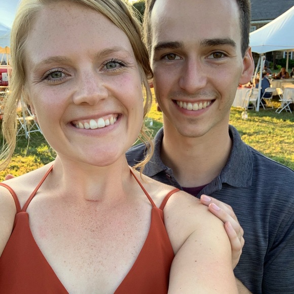 Meet your Posher, Lindsay - Picture 1 of 1